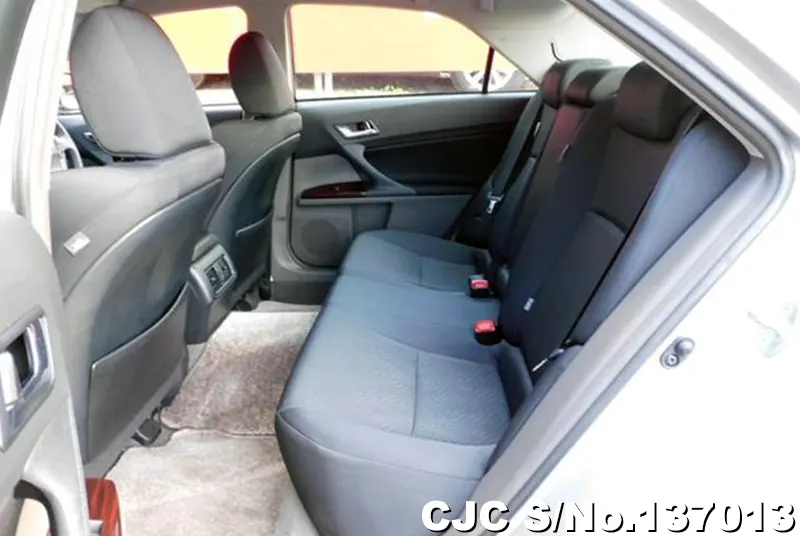2011 Toyota / Mark X Stock No. 137013