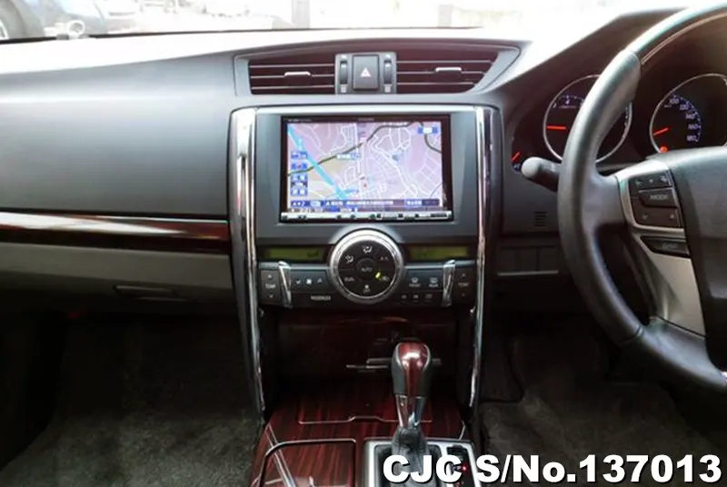 2011 Toyota / Mark X Stock No. 137013