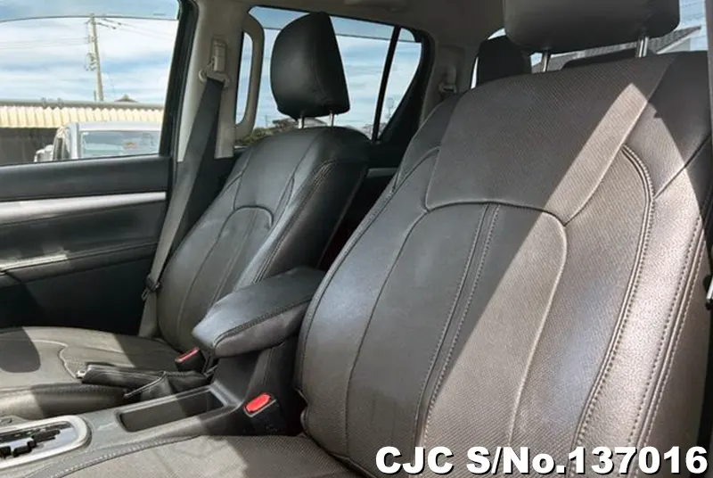 2018 Toyota / Hilux Stock No. 137016