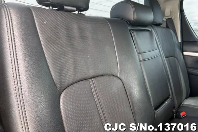 2018 Toyota / Hilux Stock No. 137016