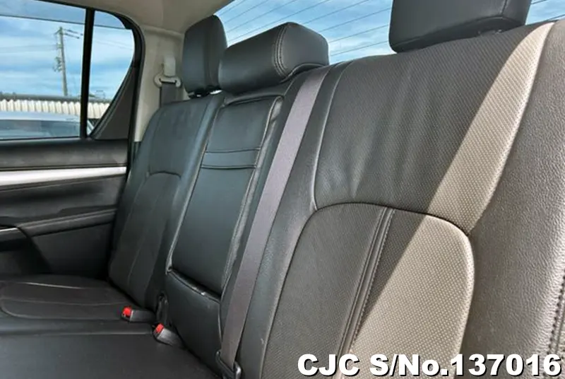 2018 Toyota / Hilux Stock No. 137016