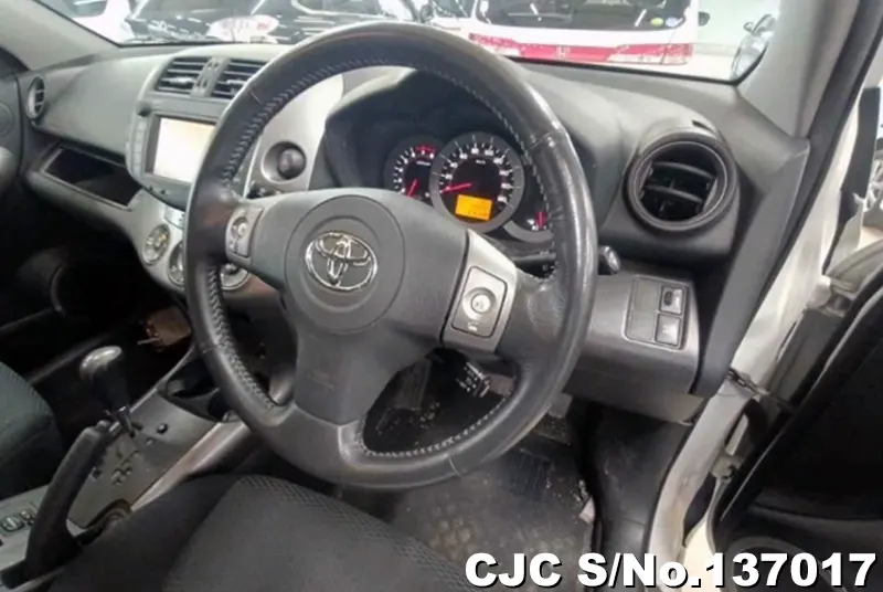 2005 Toyota / Rav4 Stock No. 137017