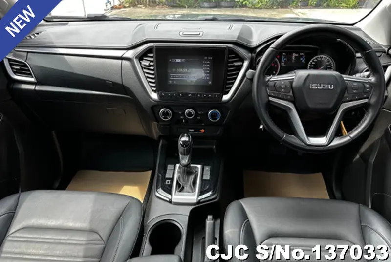Isuzu D-Max in Gray for Sale Image 3