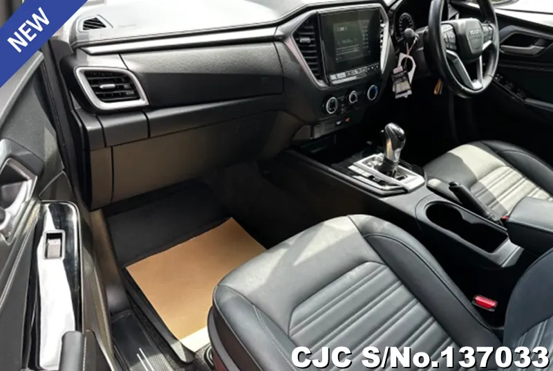 Isuzu D-Max in Gray for Sale Image 5