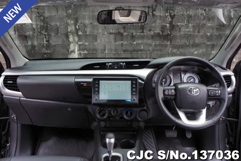 Toyota Hilux in Gray for Sale Image 8