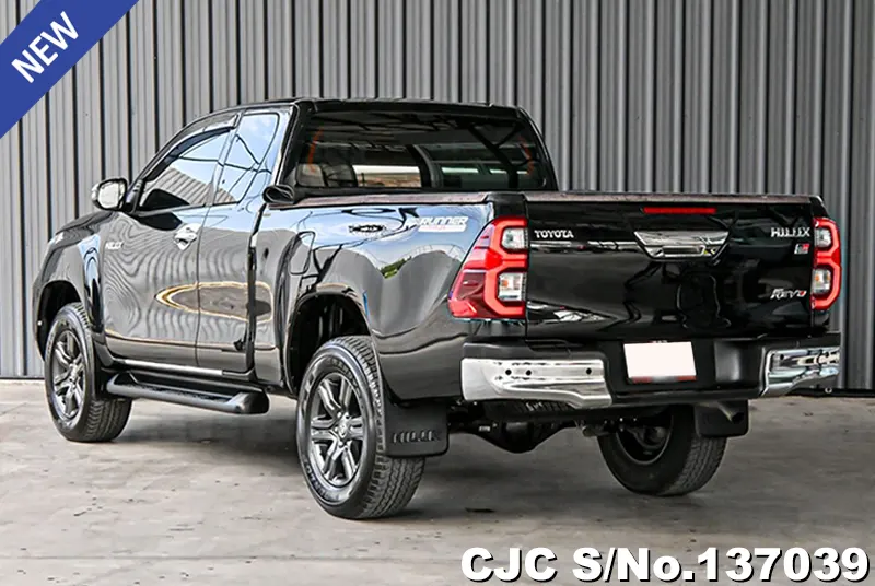 2022 Toyota / Hilux / Revo Stock No. 137039