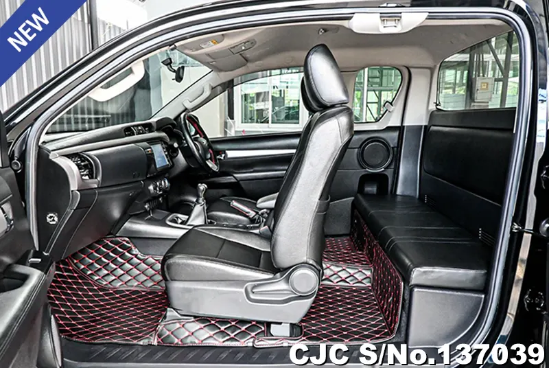 Toyota Hilux in Black for Sale Image 11