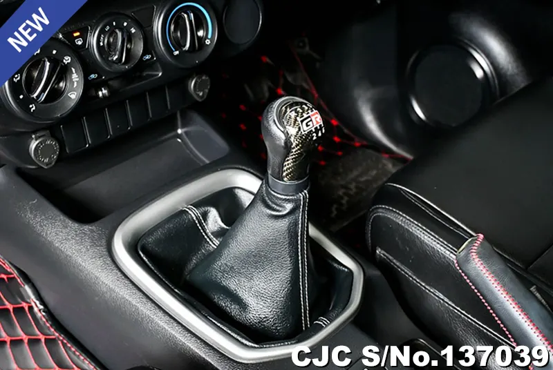 Toyota Hilux in Black for Sale Image 14