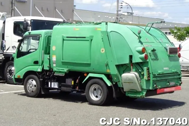2015 Hino / Dutro Stock No. 137040