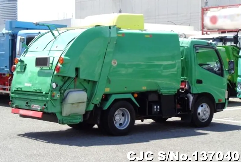 2015 Hino / Dutro Stock No. 137040
