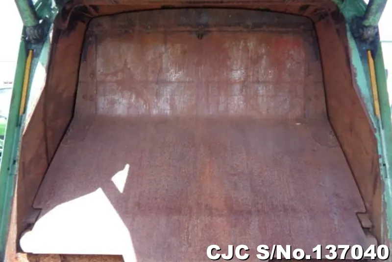 2015 Hino / Dutro Stock No. 137040