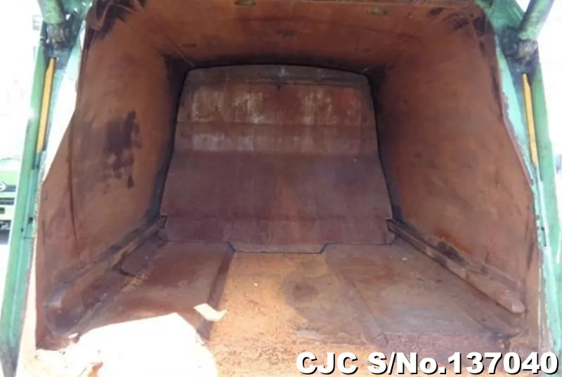 2015 Hino / Dutro Stock No. 137040