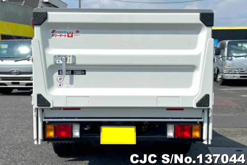2025 Mazda / Titan Stock No. 137044