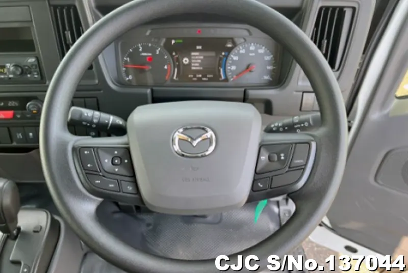2025 Mazda / Titan Stock No. 137044