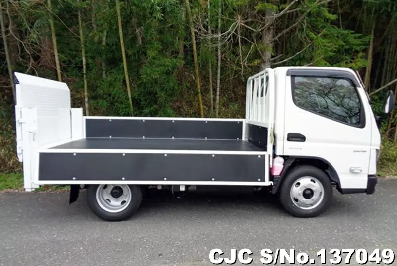2025 Mitsubishi / Canter Stock No. 137049