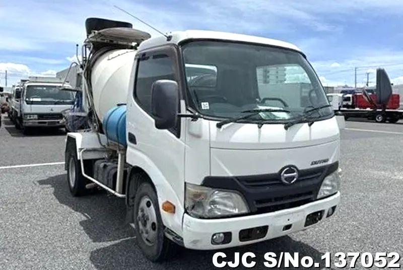 2015 Hino / Dutro Stock No. 137052