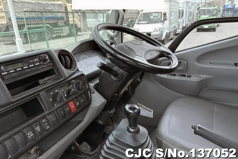 2015 Hino / Dutro Stock No. 137052