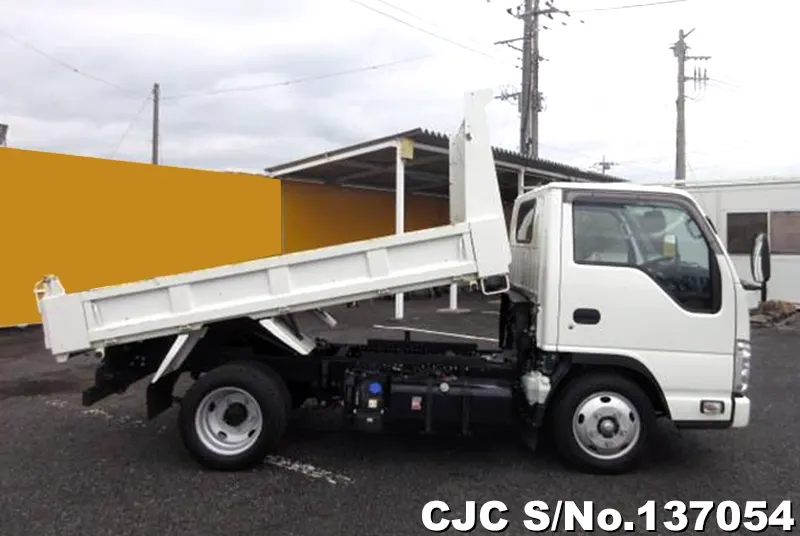 2023 Isuzu / Elf Stock No. 137054