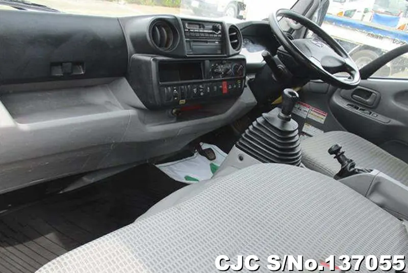 2016 Hino / Dutro Stock No. 137055