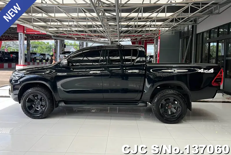 2021 Toyota / Hilux / Revo Stock No. 137060