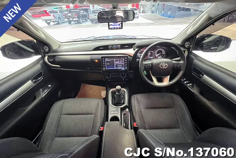 2021 Toyota / Hilux / Revo Stock No. 137060