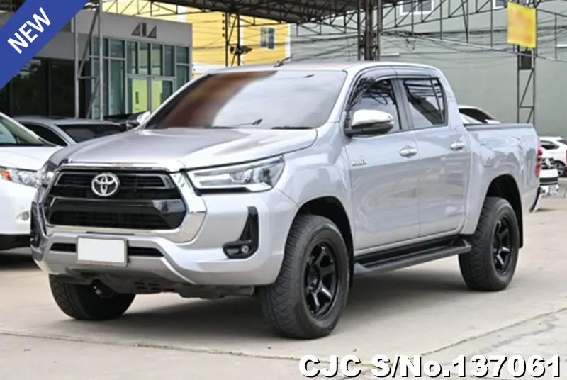 2022 Toyota / Hilux / Revo Stock No. 137061