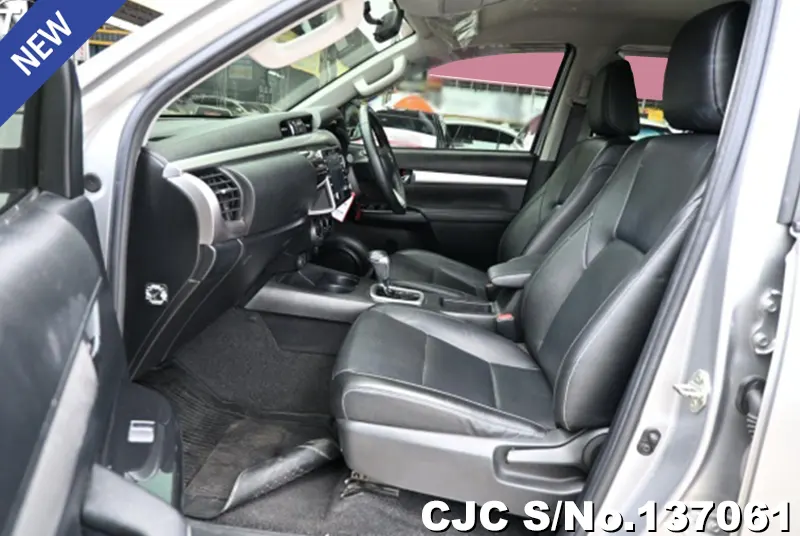 2022 Toyota / Hilux / Revo Stock No. 137061