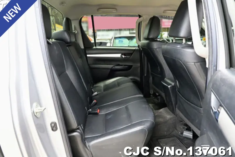 2022 Toyota / Hilux / Revo Stock No. 137061