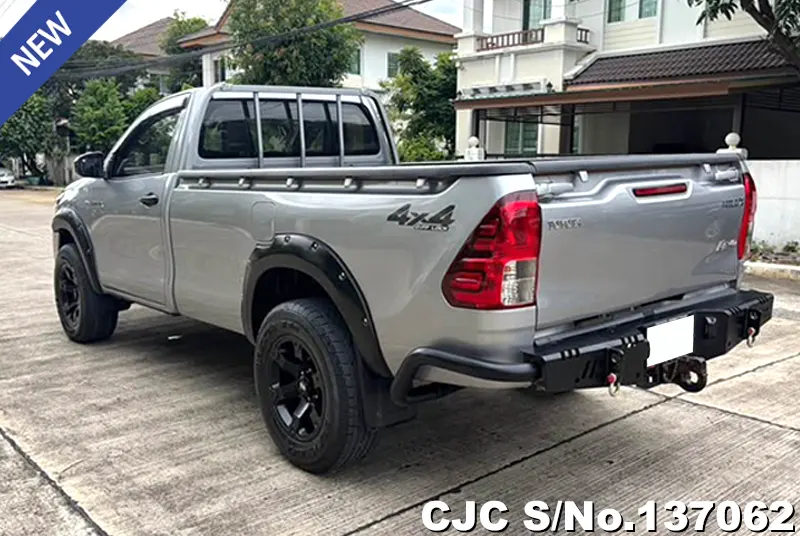 2021 Toyota / Hilux / Revo Stock No. 137062