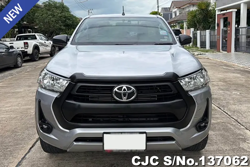 2021 Toyota / Hilux / Revo Stock No. 137062