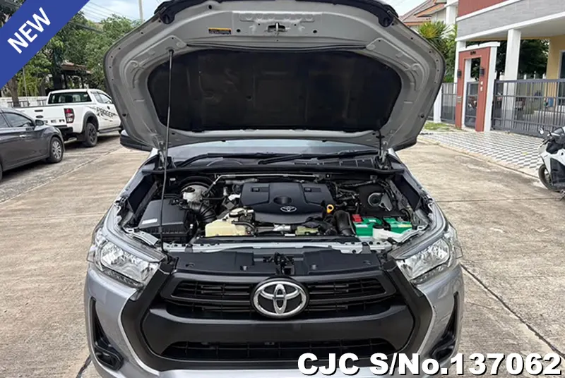 2021 Toyota / Hilux / Revo Stock No. 137062