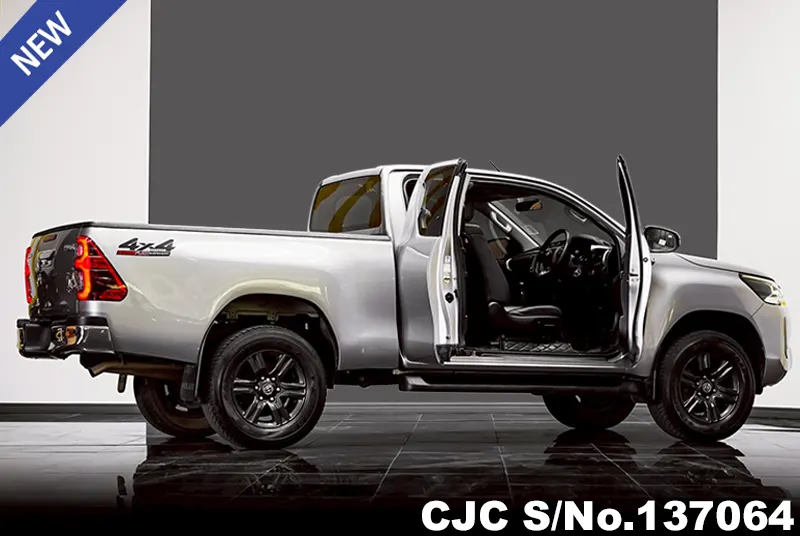 2023 Toyota / Hilux / Revo Stock No. 137064