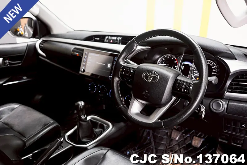 2023 Toyota / Hilux / Revo Stock No. 137064