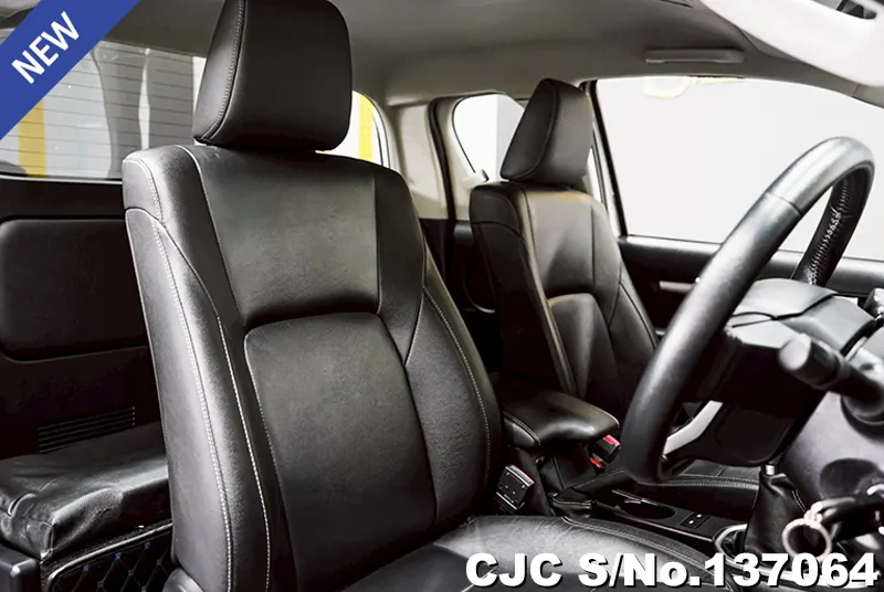 2023 Toyota / Hilux / Revo Stock No. 137064