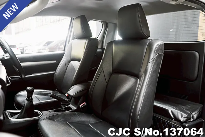 2023 Toyota / Hilux / Revo Stock No. 137064