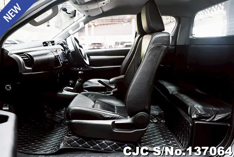 2023 Toyota / Hilux / Revo Stock No. 137064