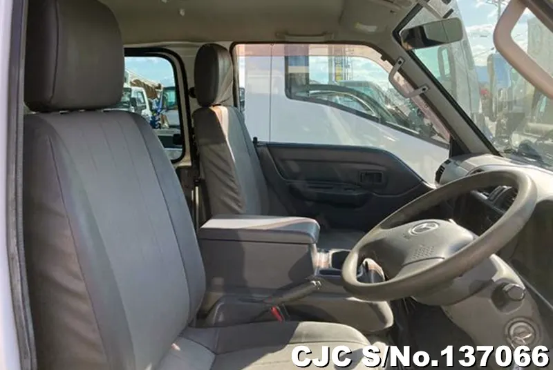 2015 Mazda / Bongo Stock No. 137066