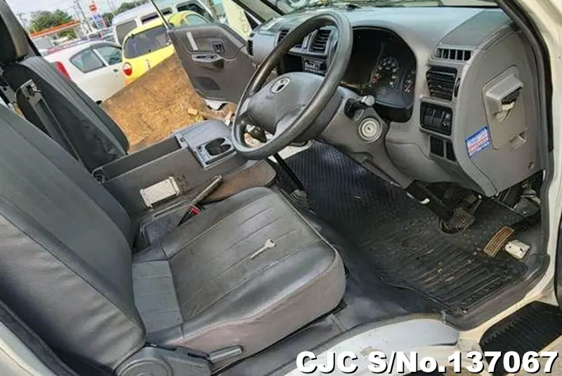 2015 Mazda / Bongo Stock No. 137067