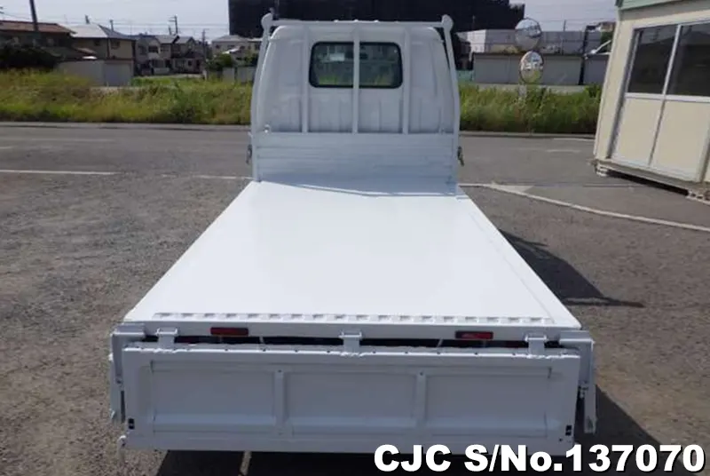 2015 Mazda / Bongo Stock No. 137070