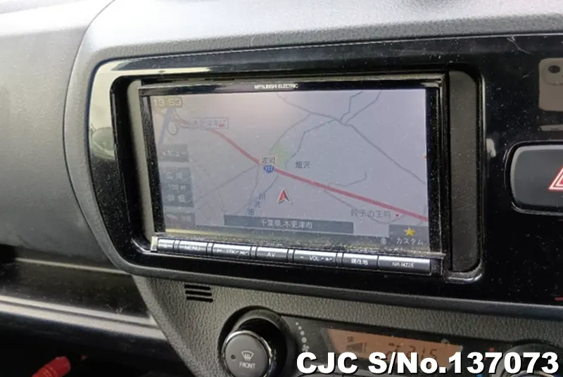 2018 Toyota / Vitz Stock No. 137073