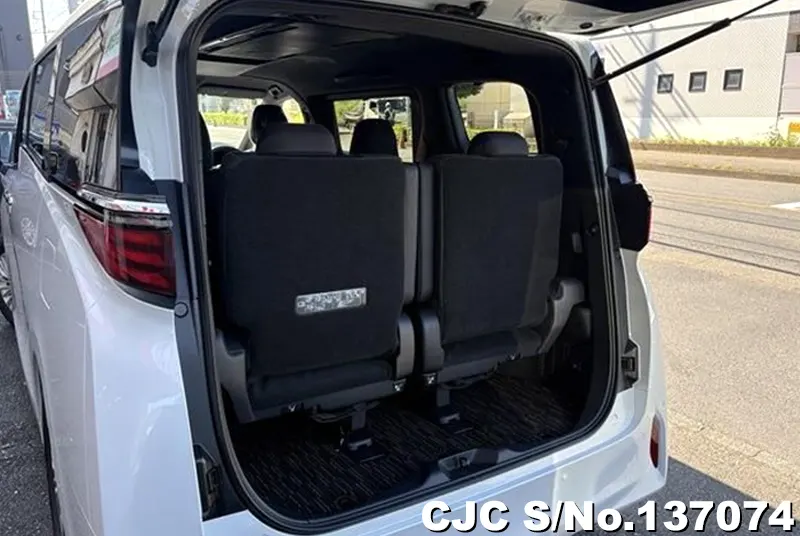 2026 Toyota / Alphard Stock No. 137074