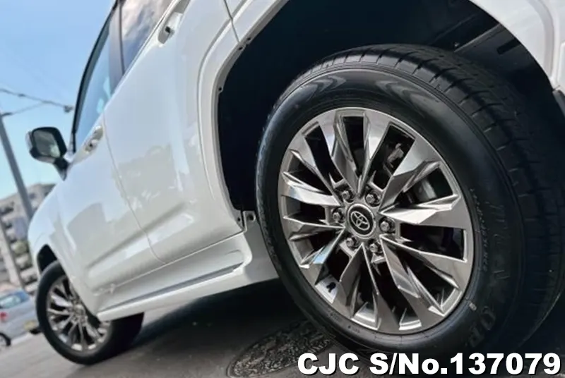 2025 Toyota / Land Cruiser Stock No. 137079