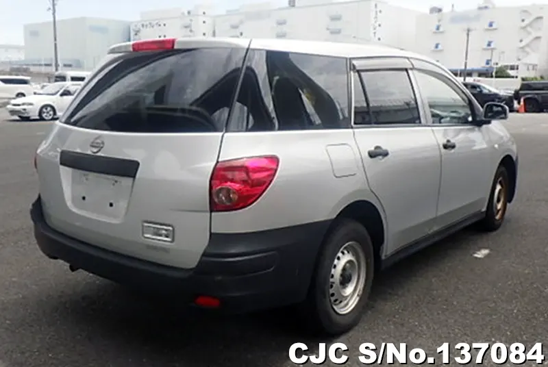 Nissan AD Van in Silver for Sale Image 2