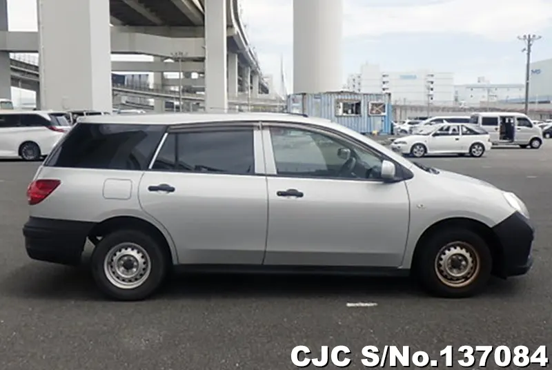 Nissan AD Van in Silver for Sale Image 6