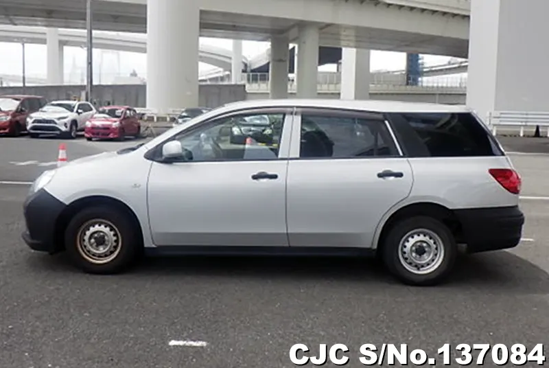 Nissan AD Van in Silver for Sale Image 7