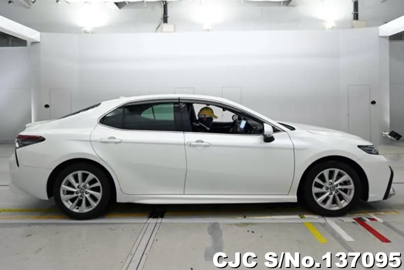 2021 Toyota / Camry Stock No. 137095