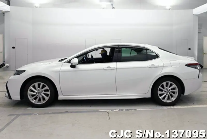 2021 Toyota / Camry Stock No. 137095