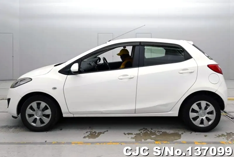 2012 Mazda / Demio Stock No. 137099