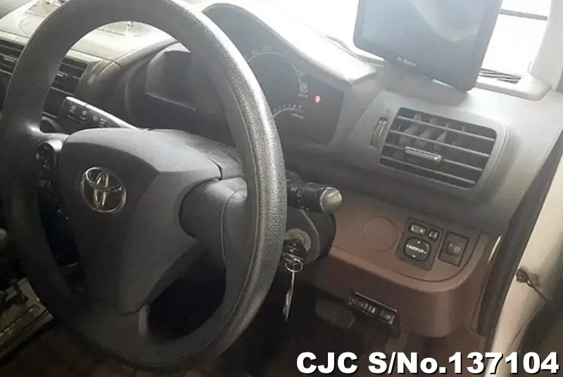 2009 Toyota / IQ Stock No. 137104