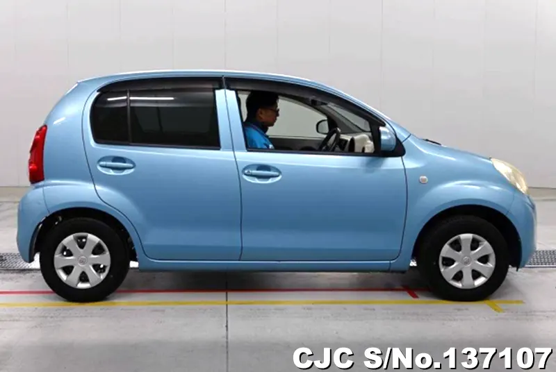 2011 Toyota / Passo Stock No. 137107